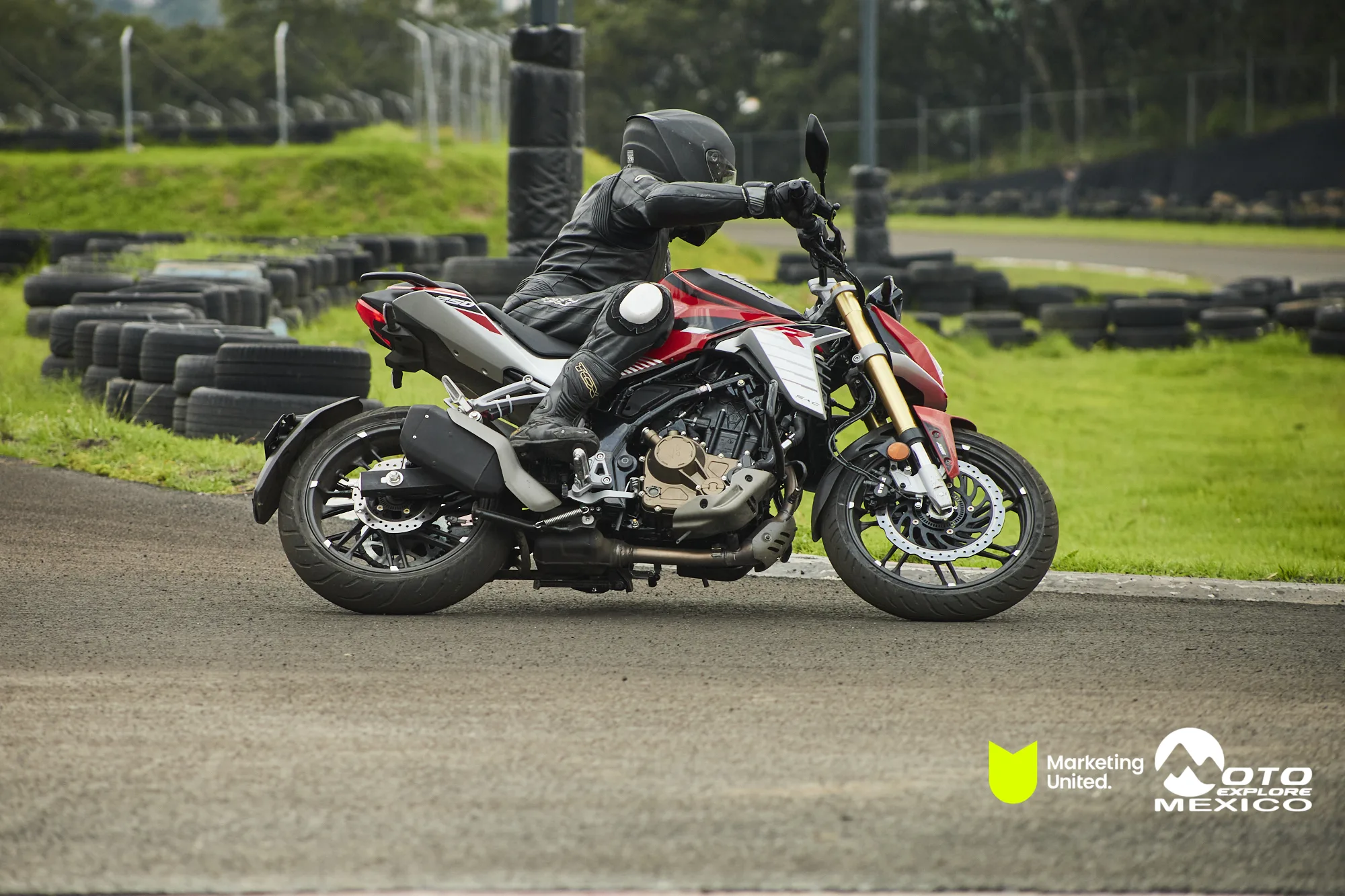 HUNK TRACKDAY 155